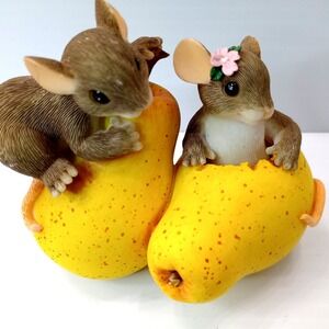 Charming Tails "Perfectly Paired" Fitz & Floyd Mice Figurine Pears 3.5" Retired